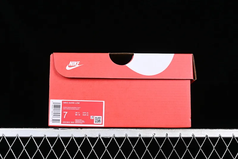 All categories Nk SB Dunk series Nk SB Dunk Low low-top sneakers Nk Dunk Low "Gorge Green" retro white and green SB low-top sports and leisure sneakers DD1503-300